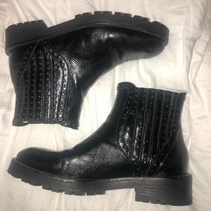 Zara boots that are in good condition